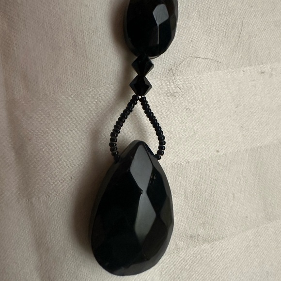 White House Black Market Matching Set - Necklace, 3 stretch bracelets, Earrings - Picture 4 of 12